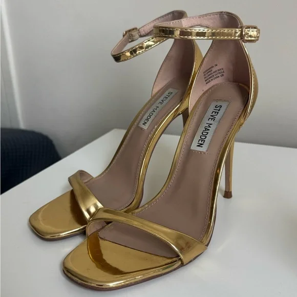 Steve Madden Gold Women's Heels - Picture 6 of 6